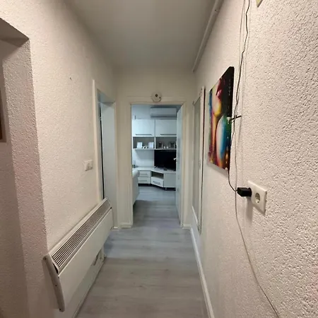 Dream Free Parking Apartment
